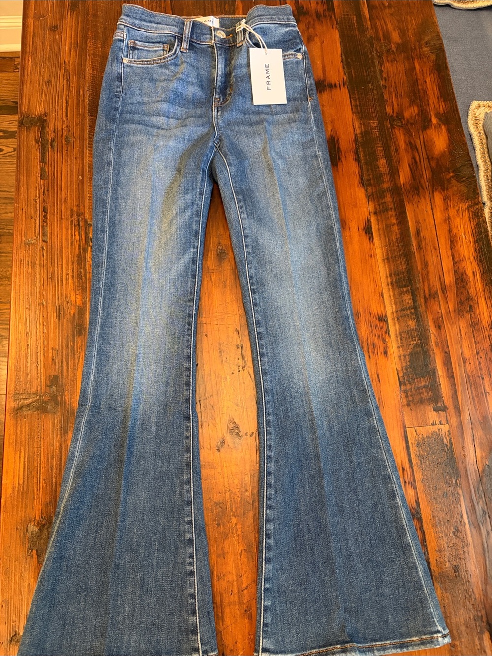 Frame NWT Le Pixie High Rise Flare in Bestia, size 25 x 30